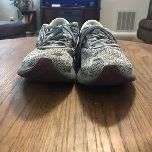 Brooks Adrenaline 19 Wolf Gray Men’s 11 EUC Brooks Adrenaline 19 Athletic Running Shoes Mens 11.5 Gray  main image 4